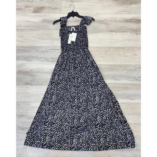 Pistachio Size L Dress-Black and White Color